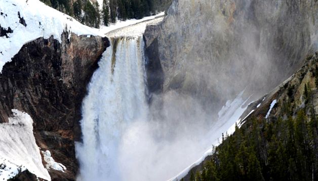 Parcul Național Yellowstone este cea mai populară rezervație naturală din lume popular